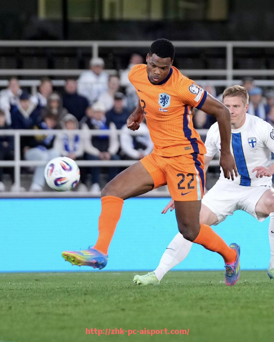 爱体育-法甲球员表现阶段性回顾：前半程与后半程状态对比